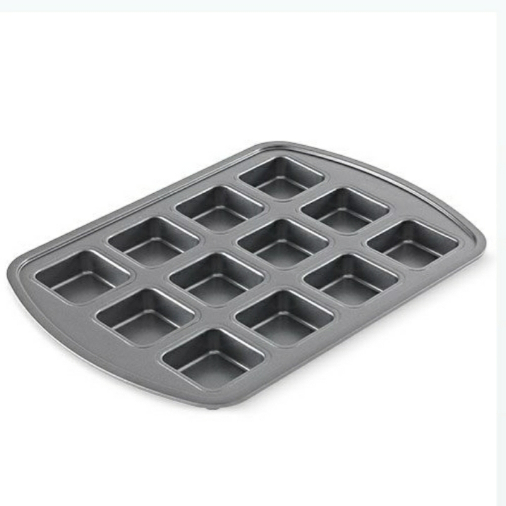 Pampered Chef Brownie Pan